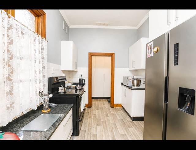 3 BEDROOM HOUSE FOR SALE IN GLENWOOD